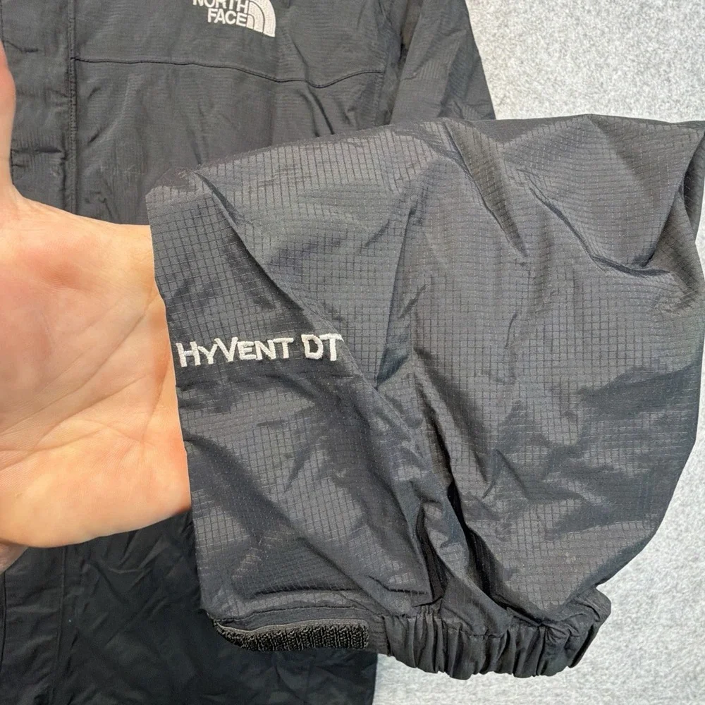 The North Face Hyvent DT Men's Size Large Windbreaker Black Hooded Pockets